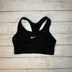 Nike sports bra size medium